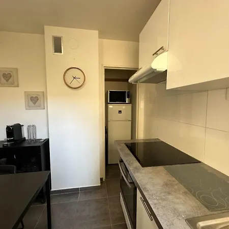A038-beaux Studio Spacieux A Deux Pas Du Centre شقة *